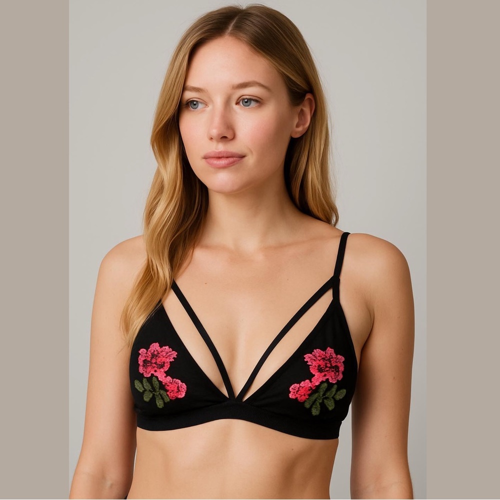 Rose Embroidery Patch Strap Bralette